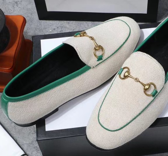 Facotry Whosale Meilleur de la meilleure qualité Dernière conception Chaussures de sport, Chaussures de robe, Sandles, Chaussures de mariage, 3Co