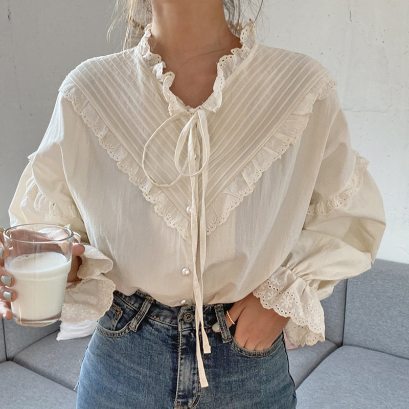 

Women Chic Lace Blouses Vintage Solid Female Loose Butterfly Sleeve Shirt Fashion Elegant Women Button Hollow Top Shirt, Beige