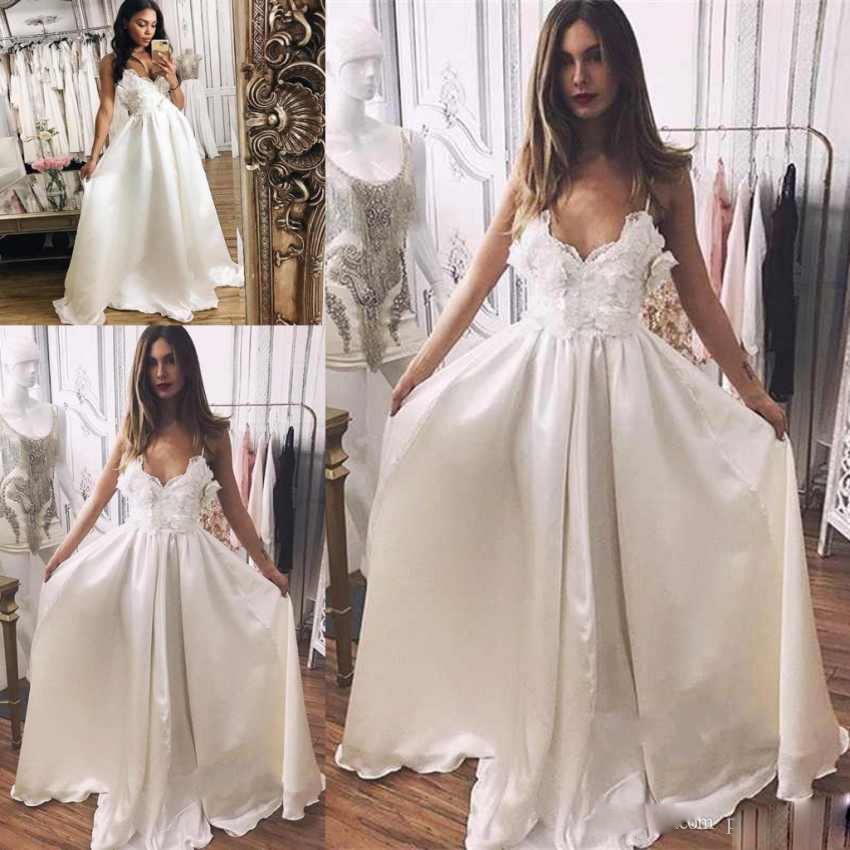 

2020 A Line Wedding Gowns V Neck Spaghetti Sleeveless Plus Size Wedding Dresses Floor Length Satin Lace Ruched Applique Bridal Gowns, Black