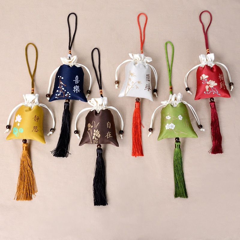 

Praying for the empty bag Dragon Boat Festival Wormwood Scented Bag