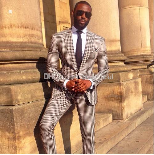 

Cool One Button Groomsmen Peak Lapel Groom Tuxedos Mens Wedding Dress Man Jacket Blazer Prom Dinner 2 Piece Suit(Jacket+Pants+Tie) A101, Same as image