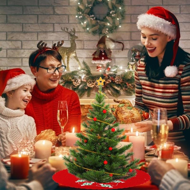 

20cm New Year Christmas Tree Skirts Non-woven Red/Green Ruffle Edge Party Home Party Dining Table Decorative Accessories