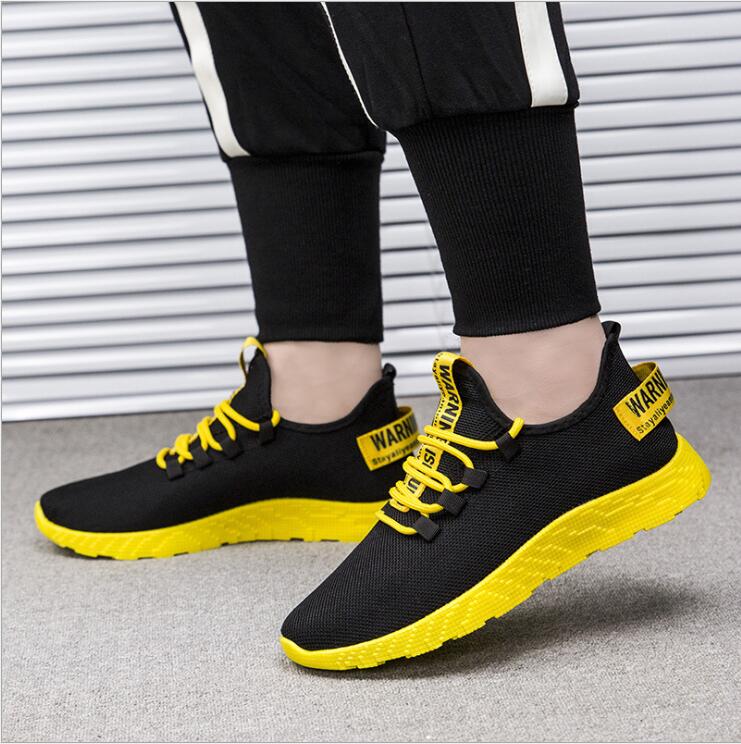 

2020 Sale cool Well matched Style6 white black red colorful cushion young MEN boy Running Shoes low cut Designer trainers Sports Sneaker
