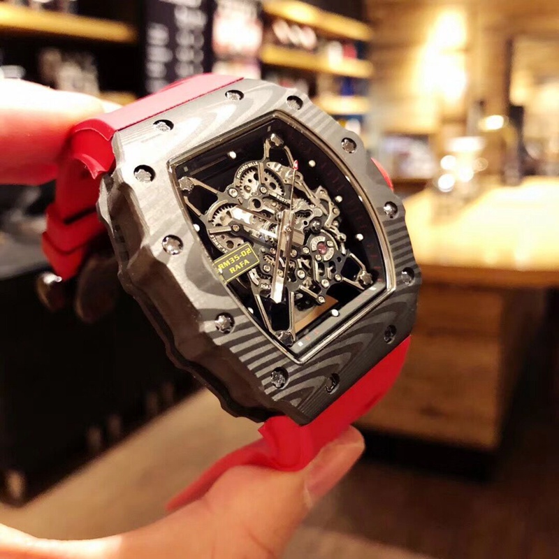 

Fashionable hollow men's watch with imported automatic mechanical movement, NTPT full carbon fiber material to create a three-piece structur, Multi-color
