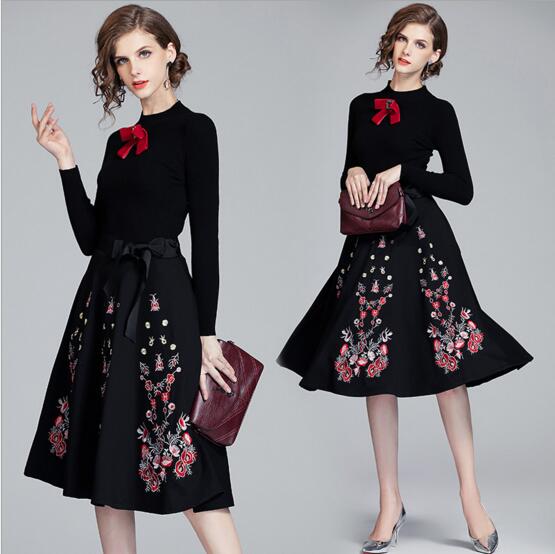 

New knit sweater stitching hem embroidery starry A-line skirt, Black