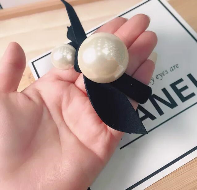 

fashion big pearls elastic hair rope with knot Ladys collection Item Hair Accessories big Pearl with velvet bag party