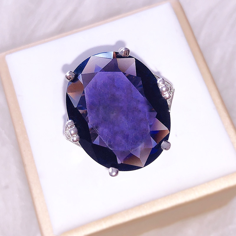 

Concise Violet Crystal Bride Ring Ornaments