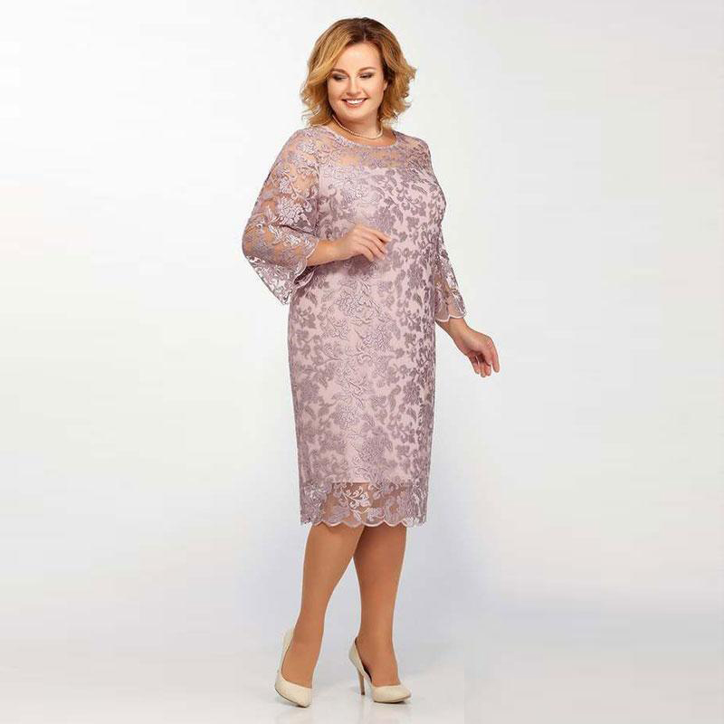 

Fashion Plus Size Lace Mother Of The Bride Dresses Sheer Jewel Neck Sheath Long Sleeves Wedding Guest Dress Knee Length Evening Gowns