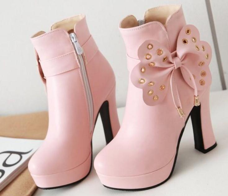 

2019 Women's boots in winter with New style High heel Coarse heel round head waterproof table @7016, Black