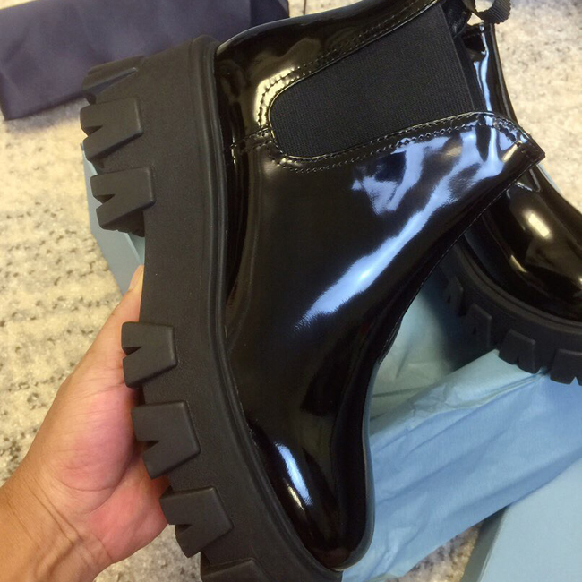 

Hot Sale-Fashion British Boots Round Toe Martin Boots Chunky Heel Round Toes short 6CM Heel Ankle Boots, Black