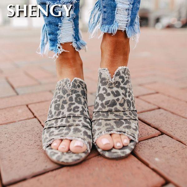 

2020 Women Spring Sandals Fish Mouth Slippers Hollow Sandals New European And American Low Heel Ladies Shoes Outdoor, Grey