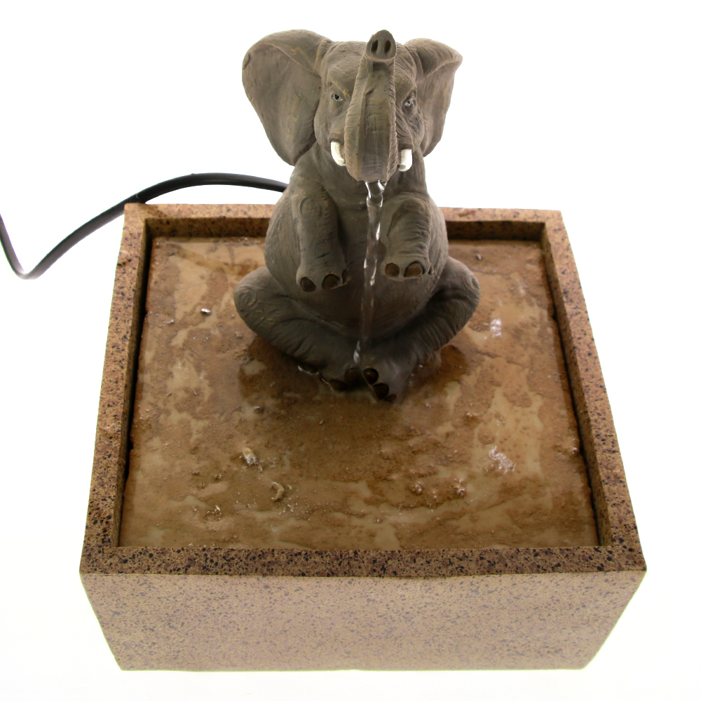2020 Sitting Elephant Tabletop Water Fountain Desktop Decor Indoor