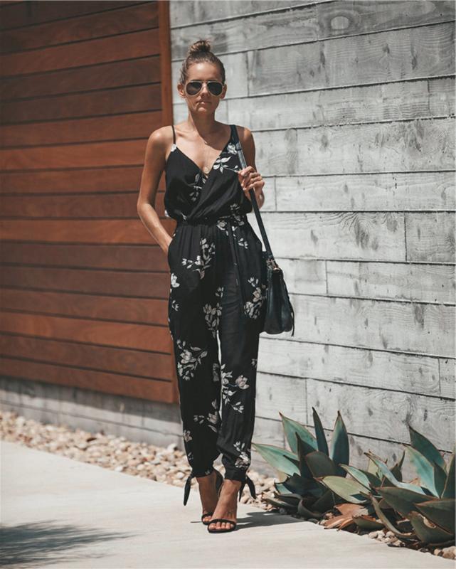 

2020 Summer Women' Printed Sexy Halter Tether Pocket Sling V-neck Jumpsuit, Black