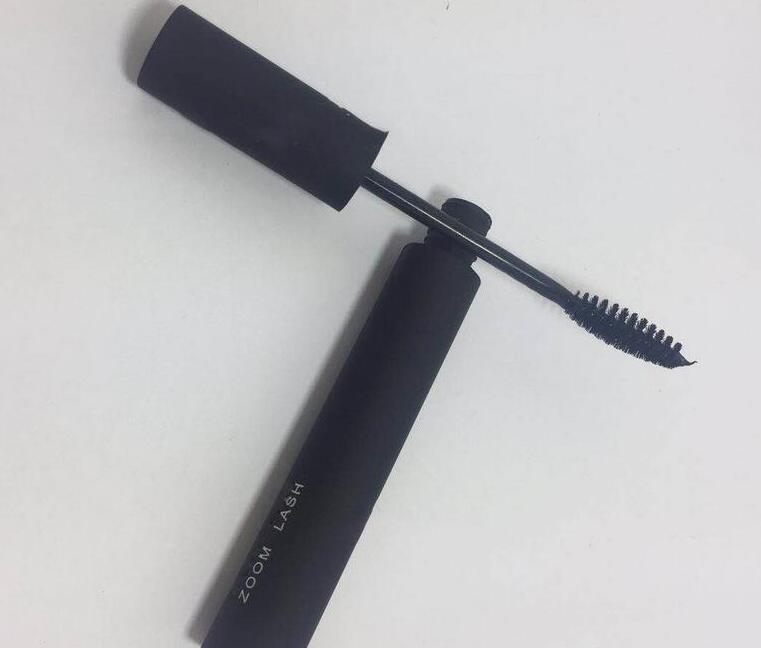 

2019 FREE SHIPPING NEW Brand Makeup zoo m 8G Eye Makeup MASCARA 12pcs/lot, Black