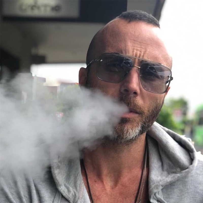 

Designer sunglasses men designer metal vintage sunglasses fashion style square frameless UV 400 lens with original case