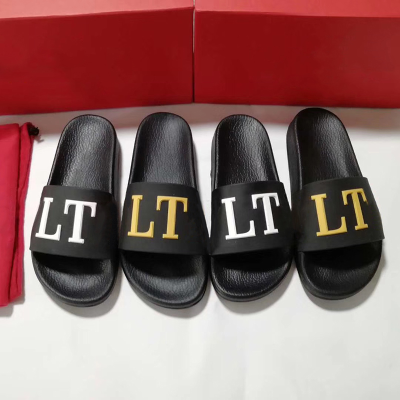 

Fashion Designer Men Women Slides Sandals Beach Slipper Tide Male Rivet Stud Slippers Non-slip Leather Mens Casual Spikes Shoes, Black