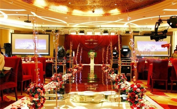 

Width 1.8M x 20M Lenght Wedding Mirror carpet T-stage aisle runners super bright wedding carpet Party props 11