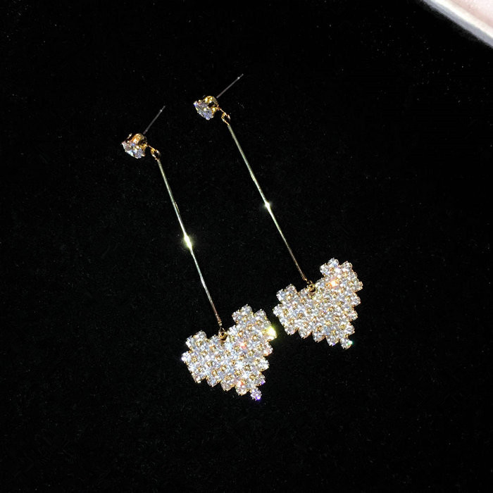 

Wholesale- ! fashion luxury designer long drop cute lovely diamond heart pendant stud dangle chandelier earrings for woman girls