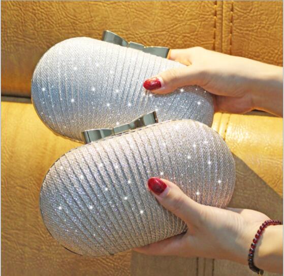 

Newest 2020 Dinner Bag Pleated Bags Butterfly Head Goose Egg Round Clutch Ladies Banquet Dress Gold Chain Bag