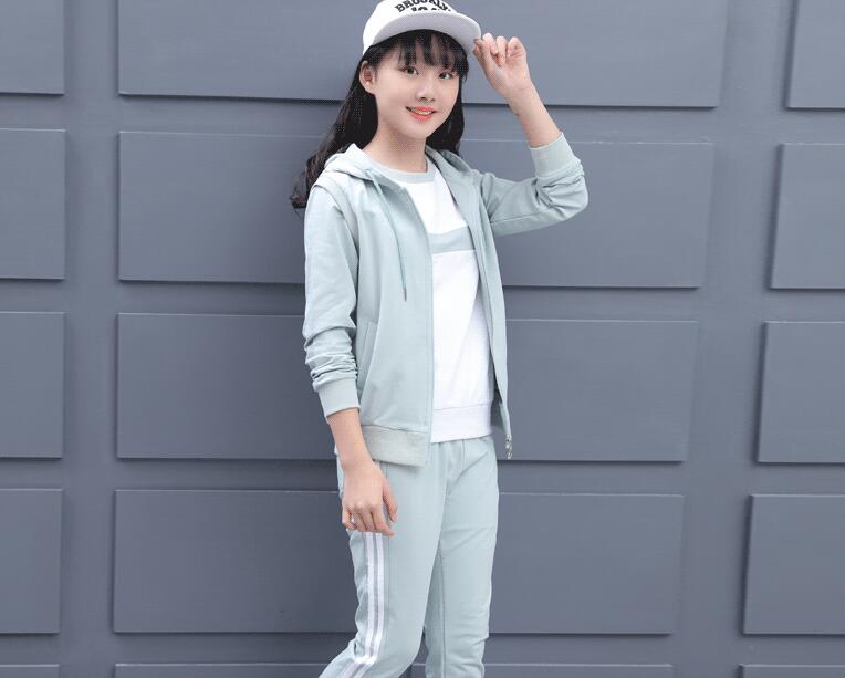 

top store some more brand clothes bag, whatch ,shoe ,sliper ,belt and other thing find yourself payment link, Leave message you need