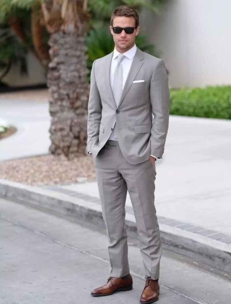 

Custom Light Gray Wedding Mens Suits Slim Fit Bridegroom Tuxedos For Men Groom 2Pieces Jacket+Pants Groomsmen Formal Business Suits Best Man, Same as image