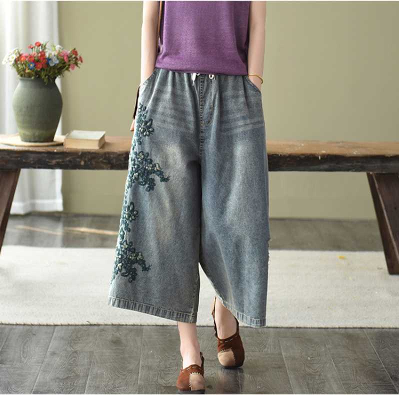 

Summer Jeans Women 2020 New Elastic Waist Loose Denim Pants Ladies Embroidery pocket hole Scratched All-match Trousers, Blue