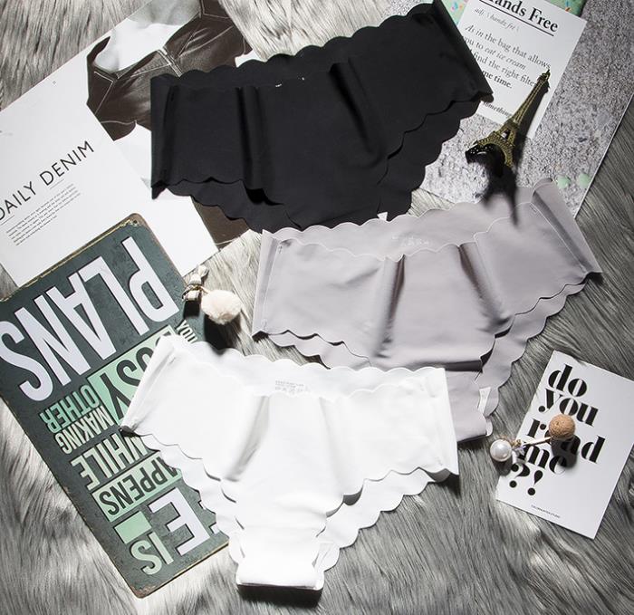 

High-grade seamless women's underwear new wave lace Solid color ice silk one-piece comfortable low waist briefs wholesale, Gray