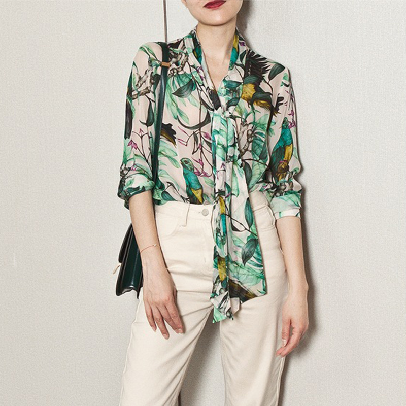

European American Women Elegant Design Luxurious Quality Silk Printing Shirt Bow Collar Flower Print Loose England Style Tops, Multi