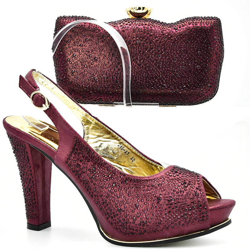 

New Wine Color African Matching Shoes and Bags Italian In Women Sales In Women Matching Shoes and Bag Set Decorated with Stone, Green