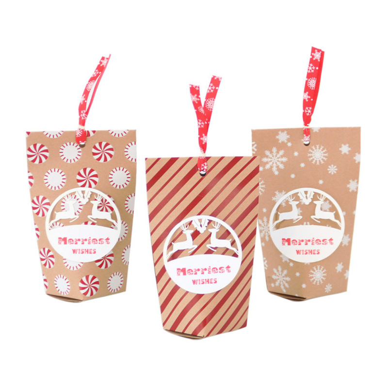 

24pcs Merry Christmas Deer Kraft Paper Bag Snowflake New Year Party Decoration Paper Candy Box Gift Bag With Ribbon