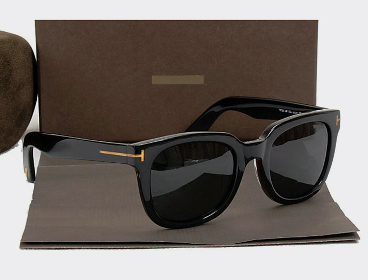 

Fashion High Definition Resin Lens Large Frames Polarized Sunglasses Men Women Lady Brand Designer Shades Eyewear Beautiful box