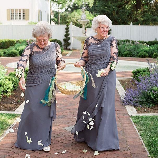

Long Gray Mother of the Bride Dress Half Sleeves Beaded Lace Chiffon A Line Wedding Guest Dresses Evening Gowns