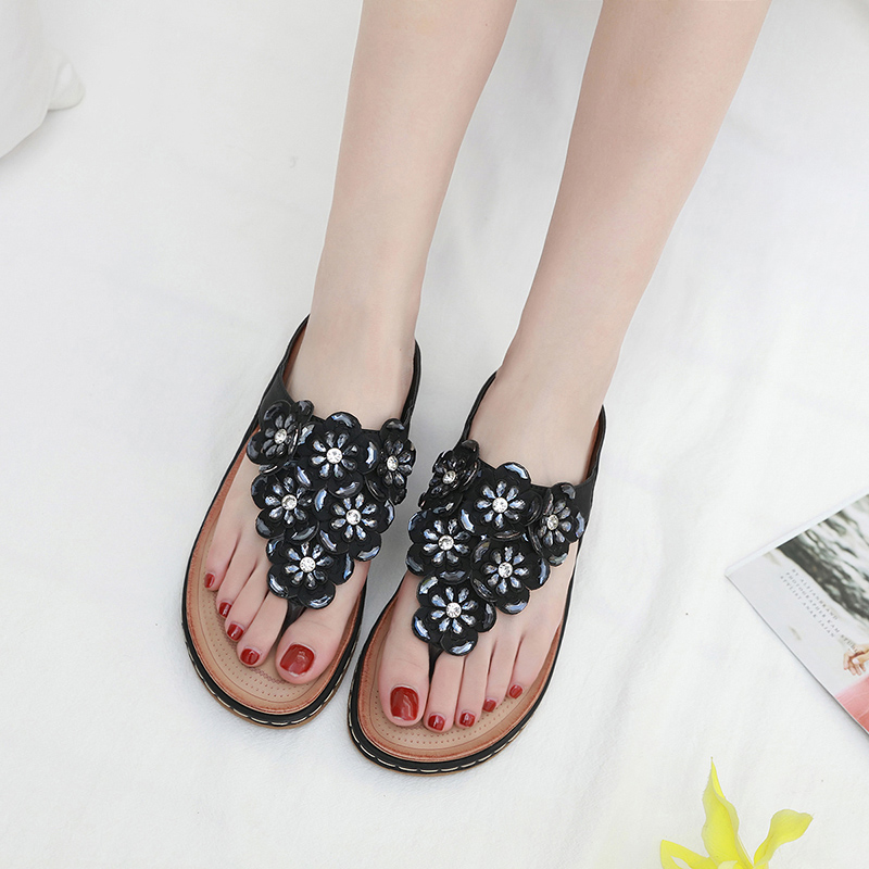 

Bohemian Women's Woman Rhinestones Slippers Female Beach Shoes Ladies Flip Flops Women Flower Flats Summer Slides Plus Size, Black