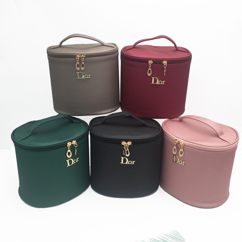 

Cosmetic Bag Portable Hand Leather Cosmetic Case Travel Wash Bag, Fuchsia