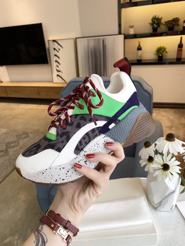 

Newest Rhyton leather sneaker designer shoes with Strawberry wave mouth Tiger print Luxury Vintage Trainer women Designer Shoes, 02