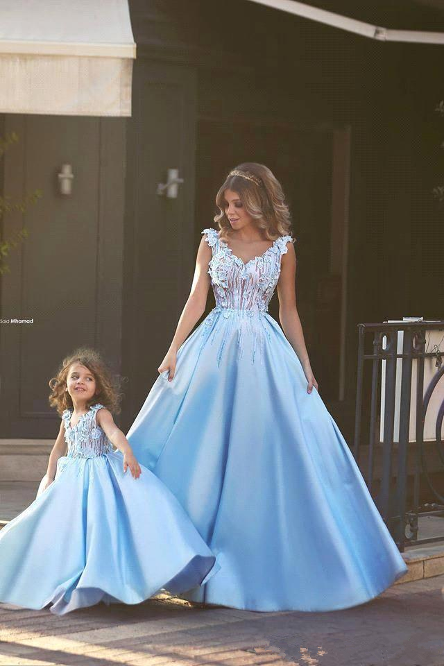 beautiful mother and daughter dresses