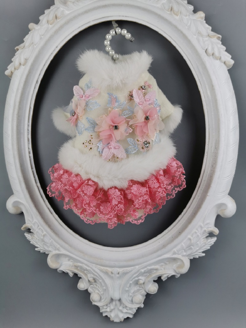 

Free shipping handmade dog clothes wool pet coat dog dresses artificial rabbit fur collar crystal flowers cat clothing poodle, White