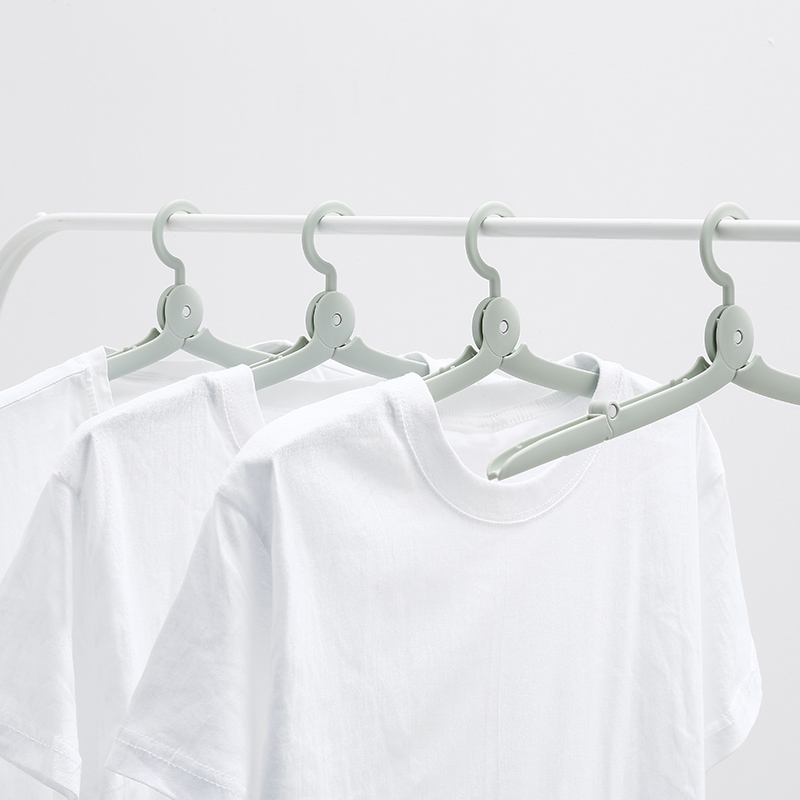 

Folding Travel Clothes Hangers PP Adjustable Shoulder Clothes Rack for Adult Children TN99