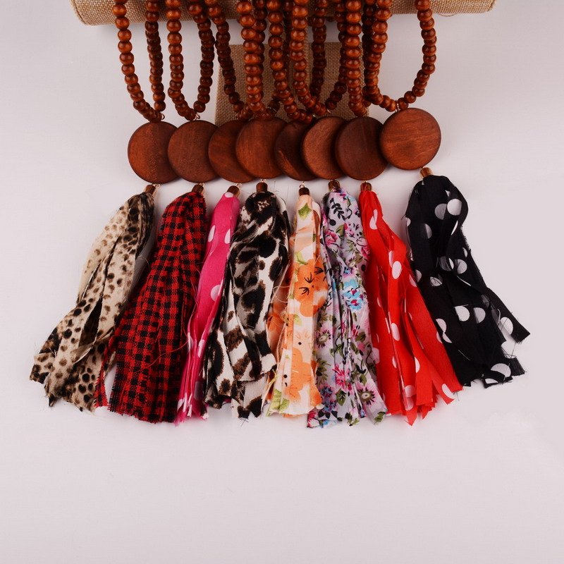

2020 Spring Designs Personalized Round Blank Wooden Disc Pendant Colored Cloth Bead Tassel Necklace JN1186