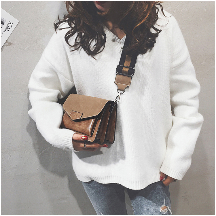 

2020 spring / summer new style genuine leather women's bag ,handbag ,shoulder bag .TOTE 1520, Black