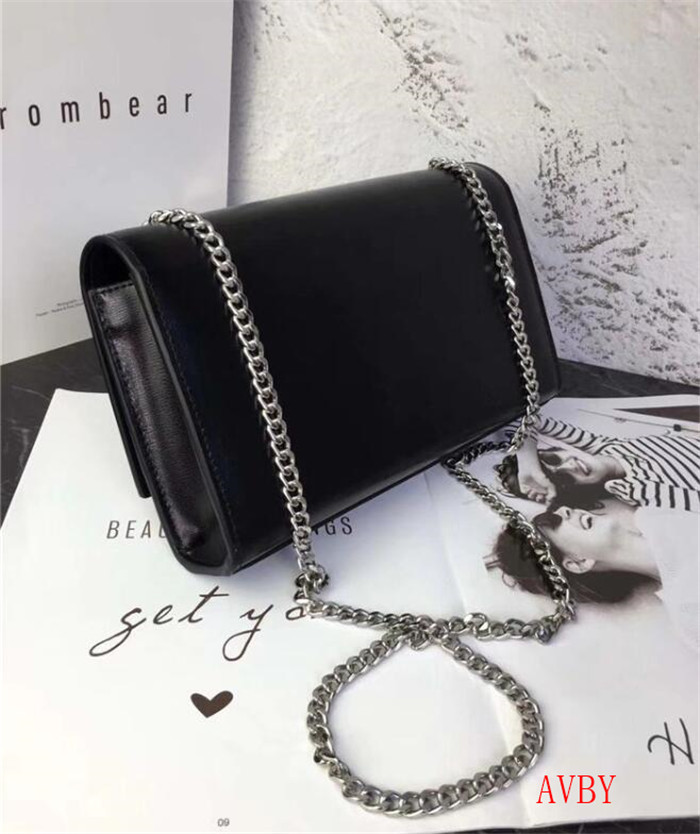 Black silver chain picture 2