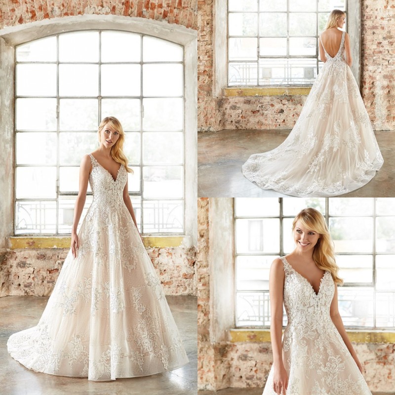 

2020 A Line Wedding Dresses V Neck Lace Applique Wedding Dresses Tulle Sweep Backless Train Bridal Gowns Bohemia Vestidos De Novia, Burgundy