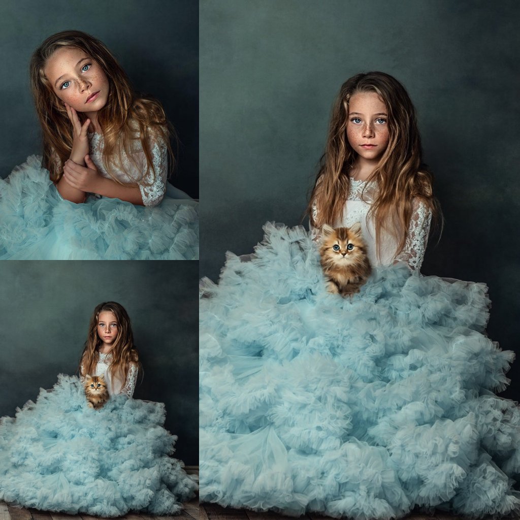 

2020 Colorful Flower Girls Dresses Jewel 1/2 Sleeve Ruffle Pageant Dresses Sweep Train Girls Party Gowns, Blue