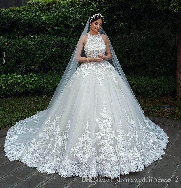 2020 Boutons sans manches Tulle Bridal Robes De Mariée Plus Taille Robe de balle Robe de Mariée Robes de mariée de mariée musulmane de luxe