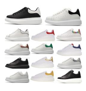 

2020 Mens Designer shoes Platform Luxury black leather pink suede casual women white red grey fashion comfortable flat sport sneakers