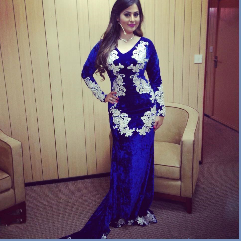 

2020 Royal Blue Mermaid Evening Dresses Velvet V Neck Long Sleeves Lace Appliques Long Special Occasion Gowns, Ivory