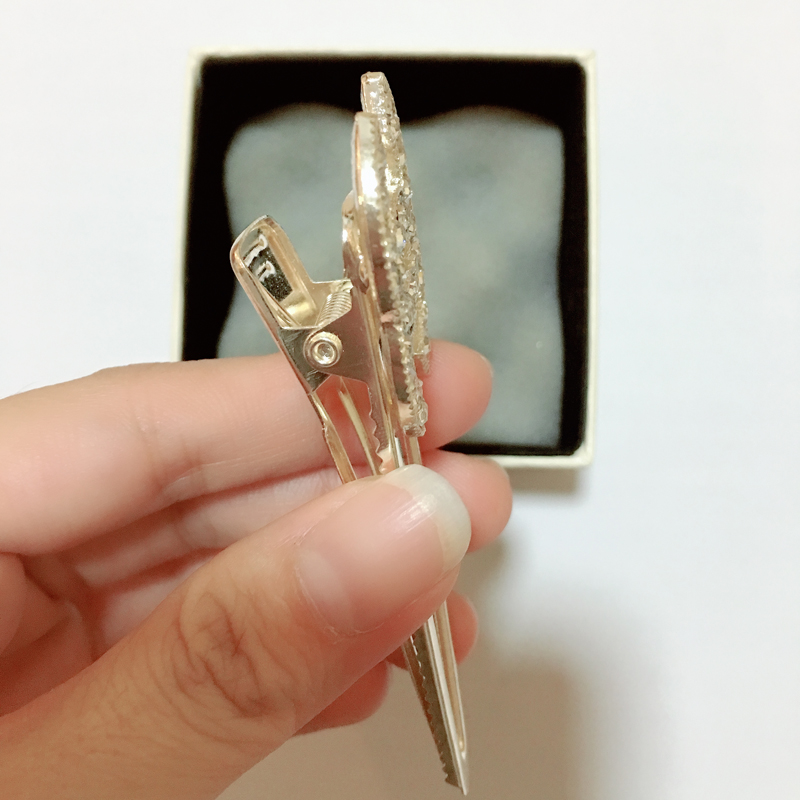 

Fashion Classic alloy letter hair clips with diamond Liu Hai clamp fashionable duck mouth side clip head accessories party gift, Golden;silver