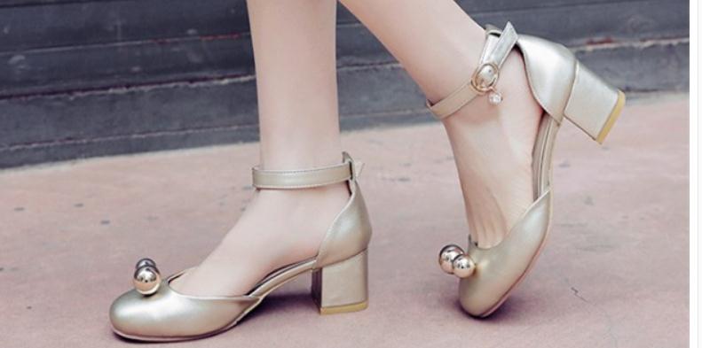 

2019 Women's Sandals in Summer with New style Middle heel Coarse heel Square head @W35, Gold