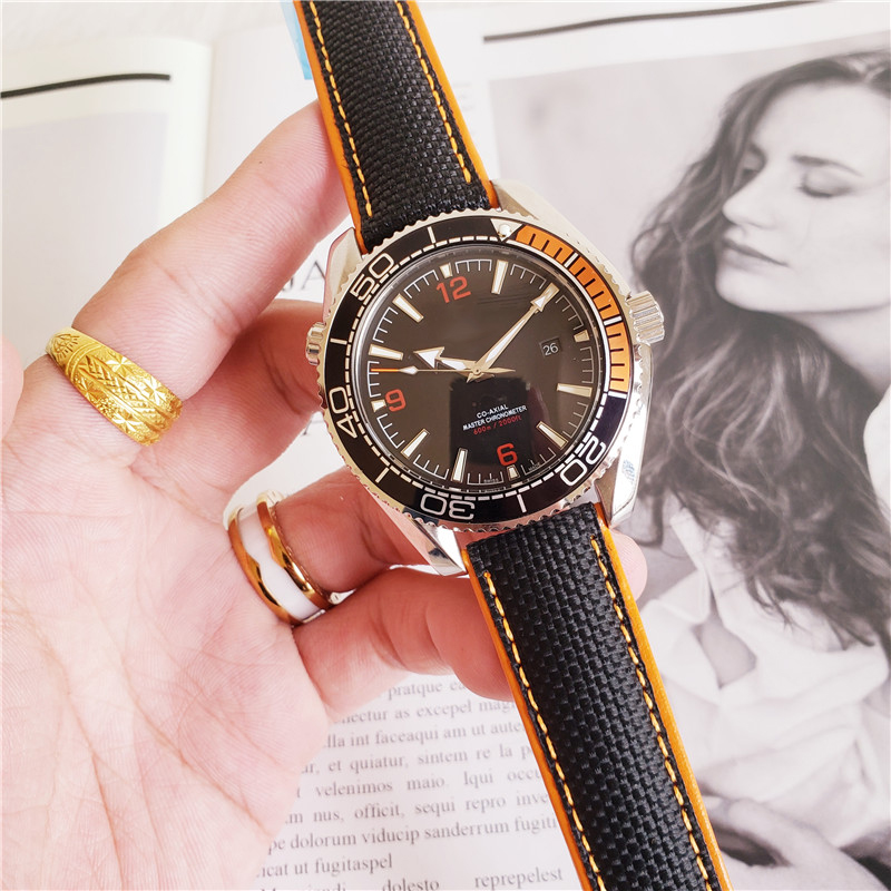

Mens Watches High Quality Planet diver Ocean Watch automatic Movement Ceramic Bezel Sapphire Glass sports watch Leather Strap 007 Watches, Black