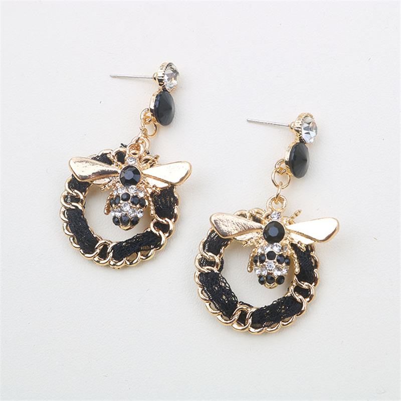 

New women's brand small fresh earrings cute bee flash earrings geometric weave winding hand made earring jewelry